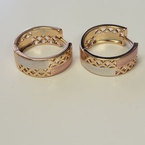 18 k gold plated hoops